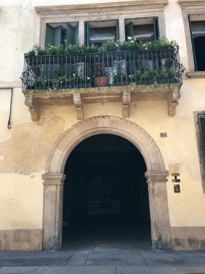 Residenza Pedrotti Apartment Vicenza Exterior foto